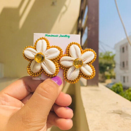 Mini Shell Flower