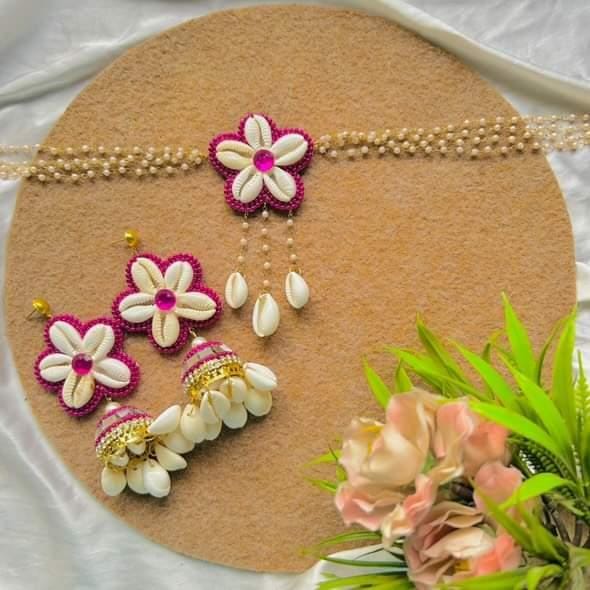Cowrie Choker Set